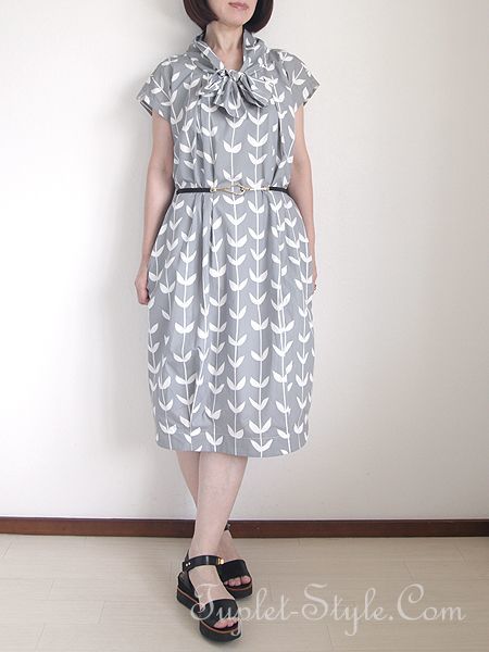 Taftah 21年春夏 フレンチ予約品入荷 Taftah 21年春夏 フレンチスリーブ ボウタイ付バルーン風ワンピース プリント Sサイズスリーブ ボウタイ付バルーン風ワンピース プリント