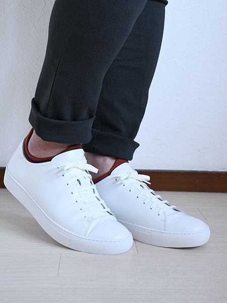 21年 春夏予約 日本製 シンプルなレザーのスタイリッシュスニーカー