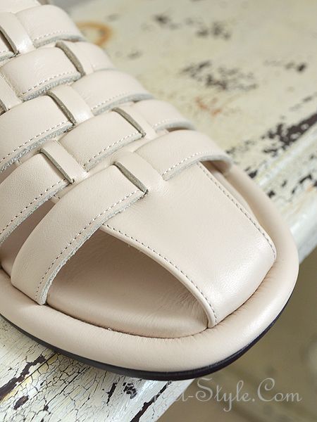 予約品入荷 21年 春夏pelleterno メッシュ編み込み グルカサンダル ブラウン 37