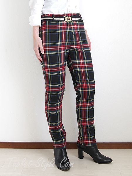 セール品 イタリア タータンチェックのスリムパンツ Sサイズ セール品 イタリア タータンチェックのスリムパンツ Sサイズ